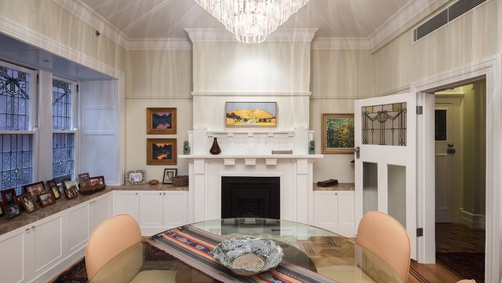 Elizabeth Bay, Greenknowe Avenue banner