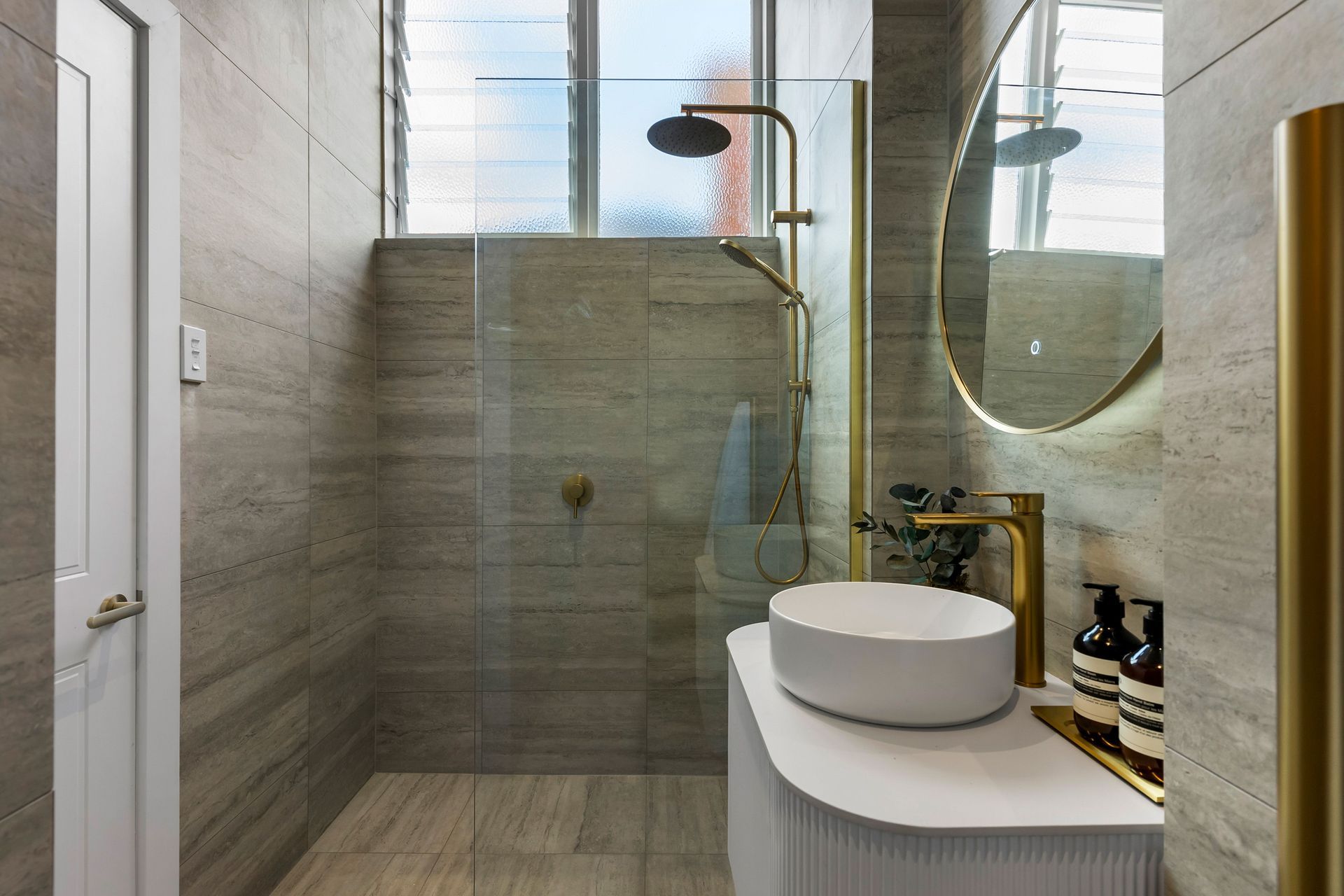 ensuite-2-v5.jpg