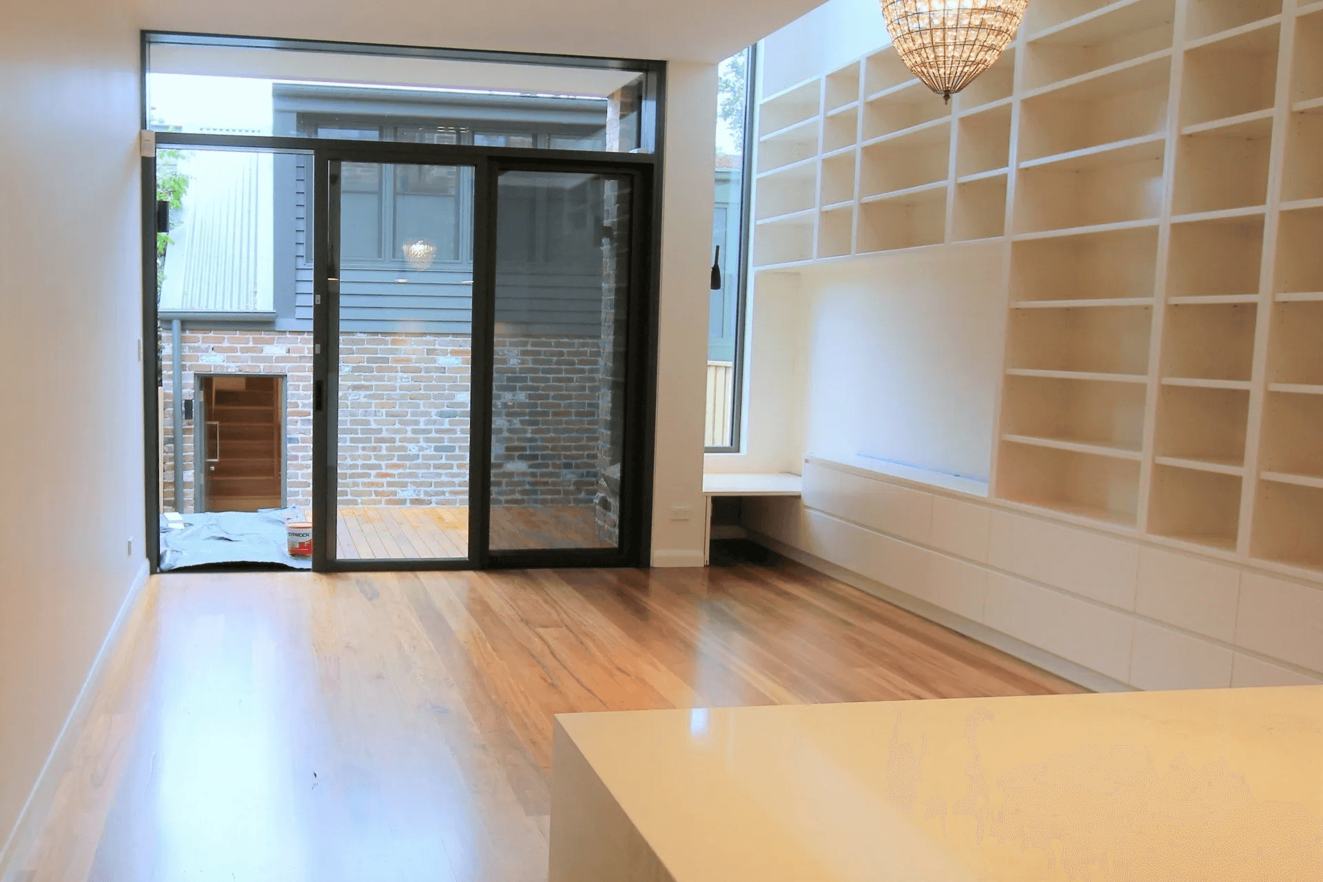 NEWTOWN, Leamington Ave