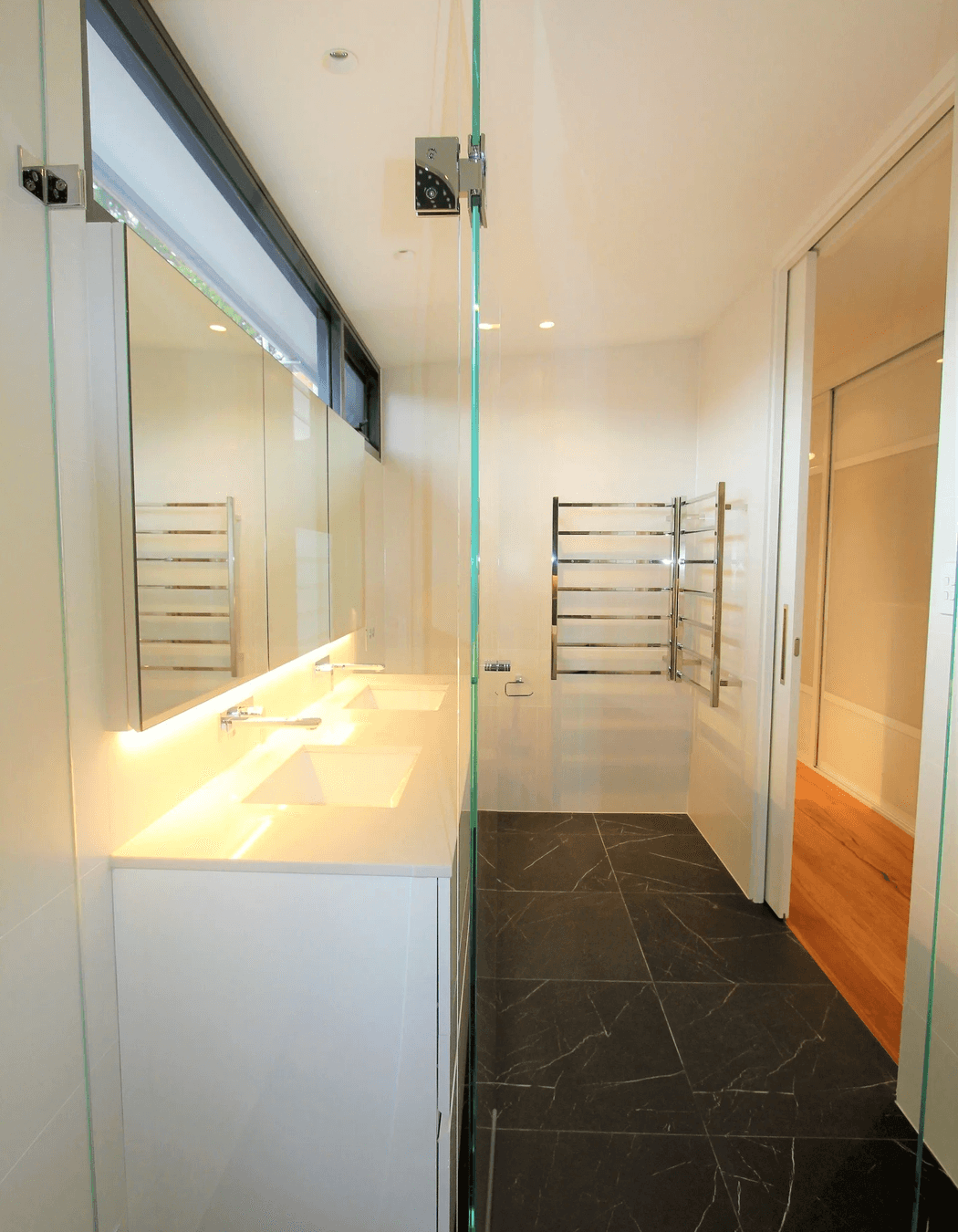 NEWTOWN, Leamington Ave