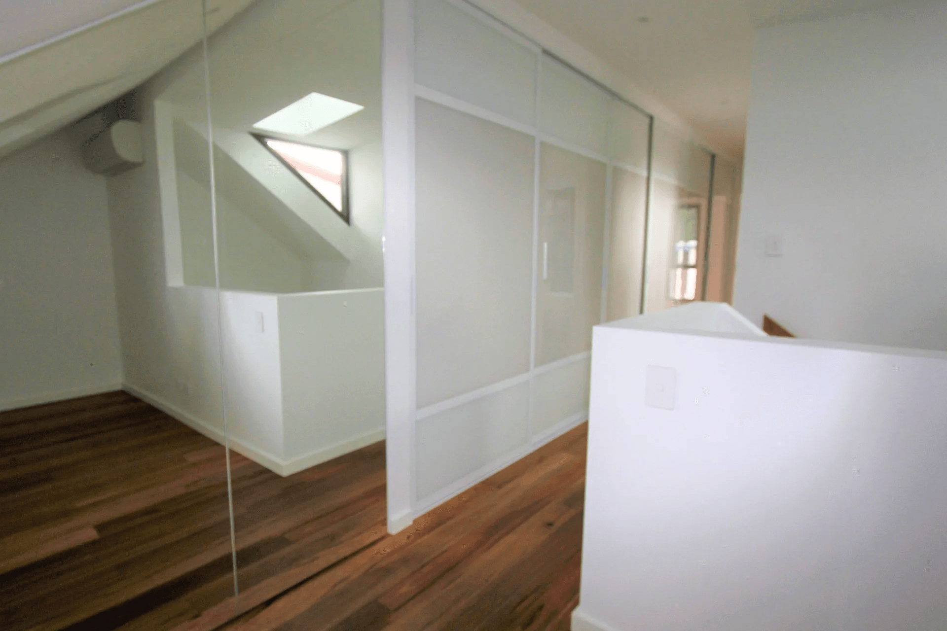 NEWTOWN, Leamington Ave