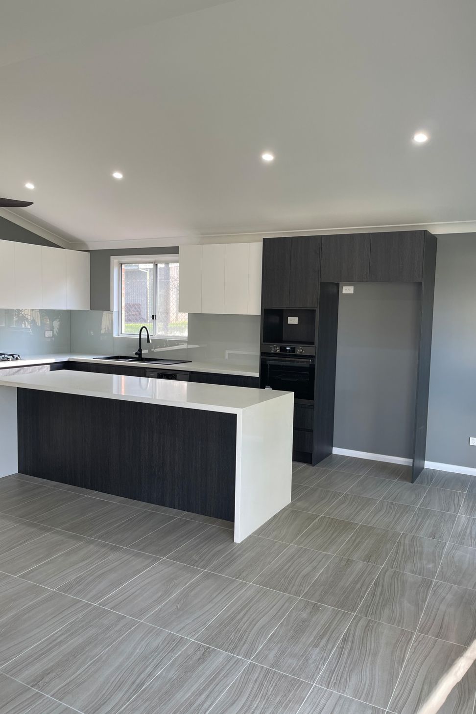 OPEN PLAN LIVING KITCHEN
