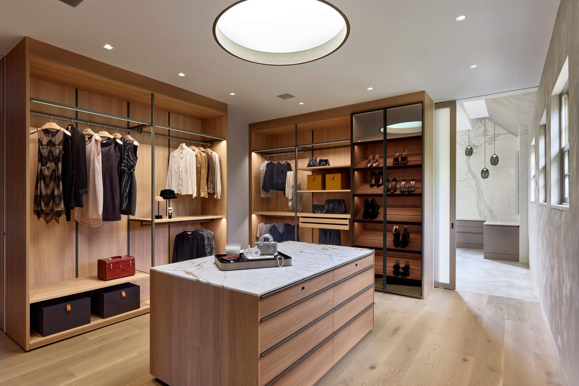 kYd-Bryn-Mawr-Primary-Suite-01.jpg