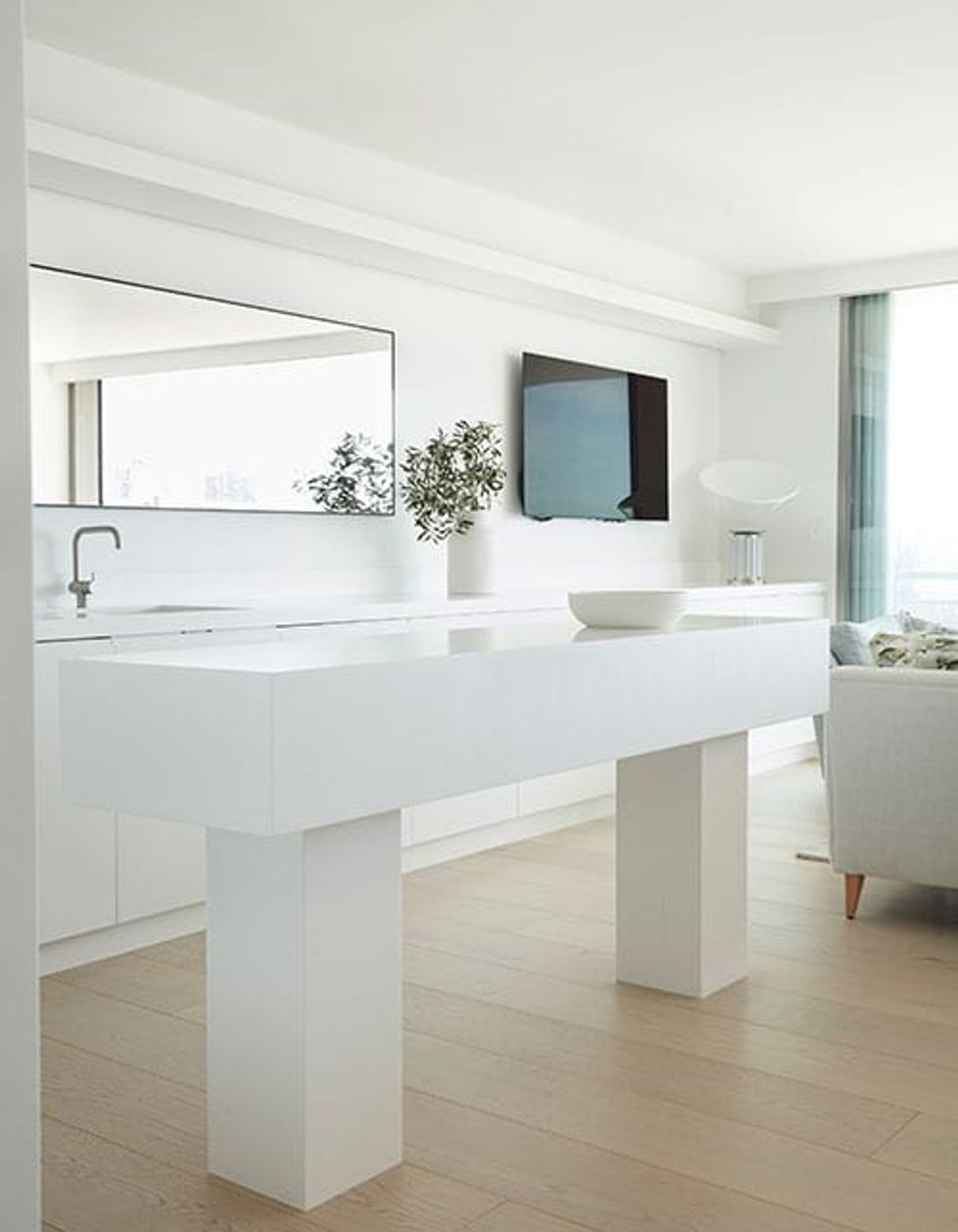 Elizabeth Bay Apartment