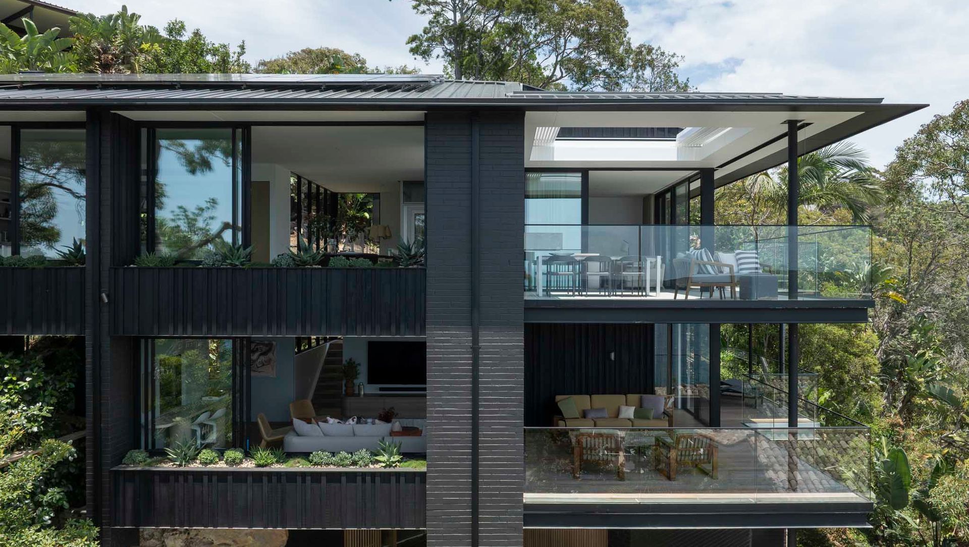 Palm Beach 01 banner