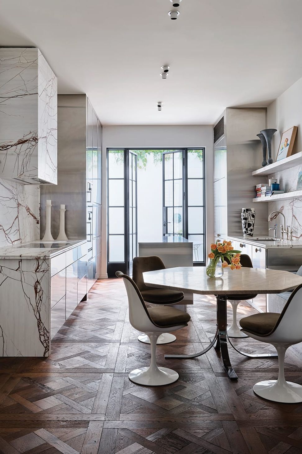 projectauhw1391versaillesantiquepottspointterrace10portrait.jpg