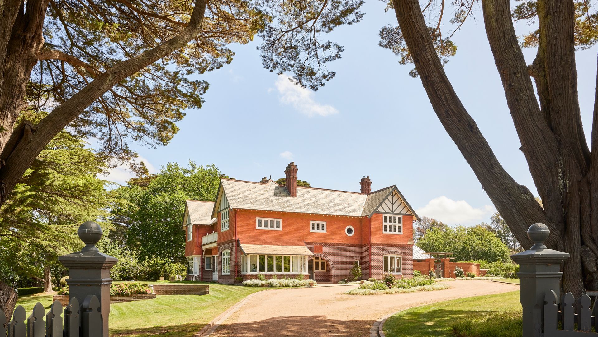 Highfield, Federation Arts & Crafts residence built 1901, restored and extended for a new generation.