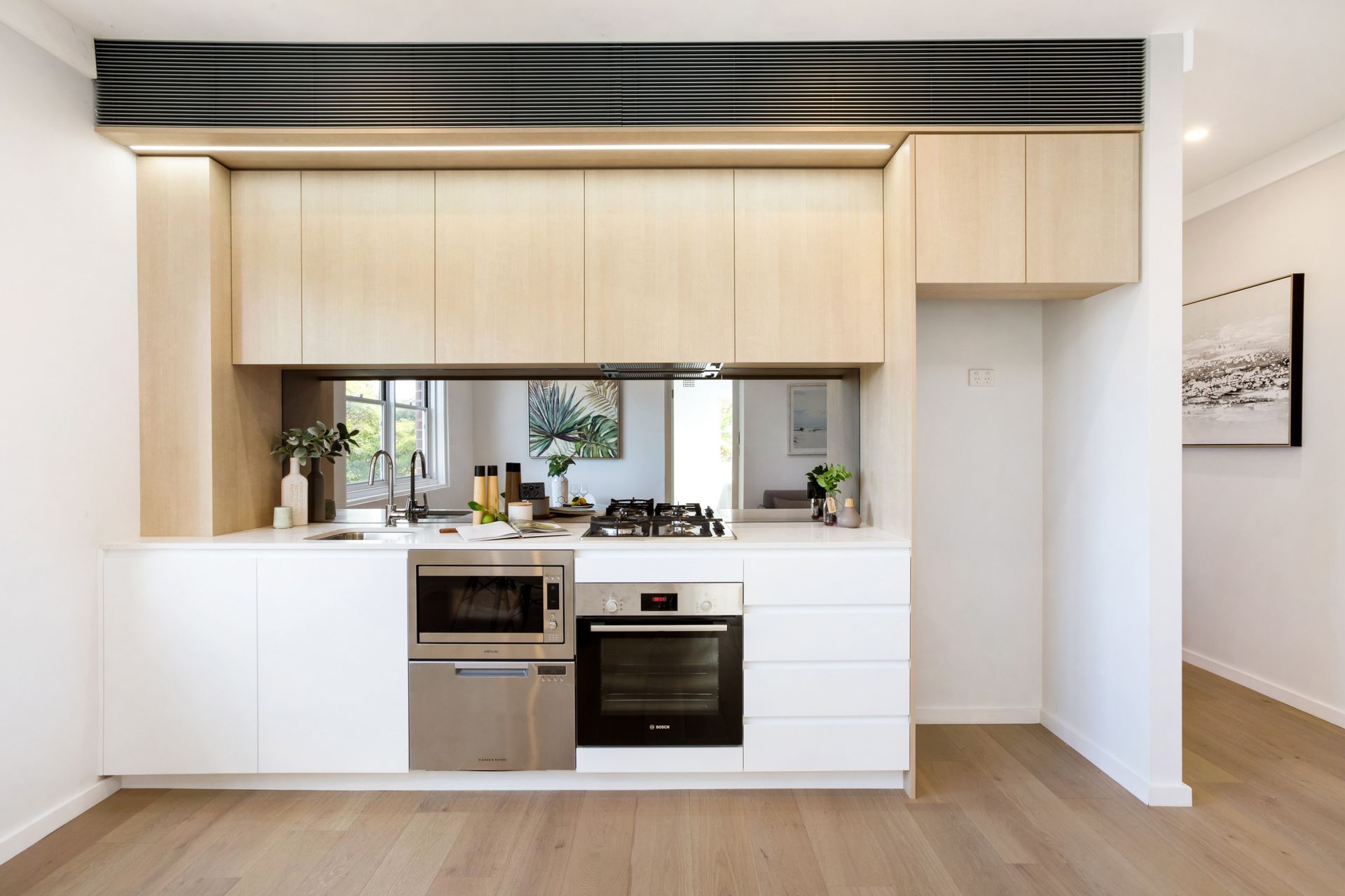 The Dover Apartment / Rose Bay