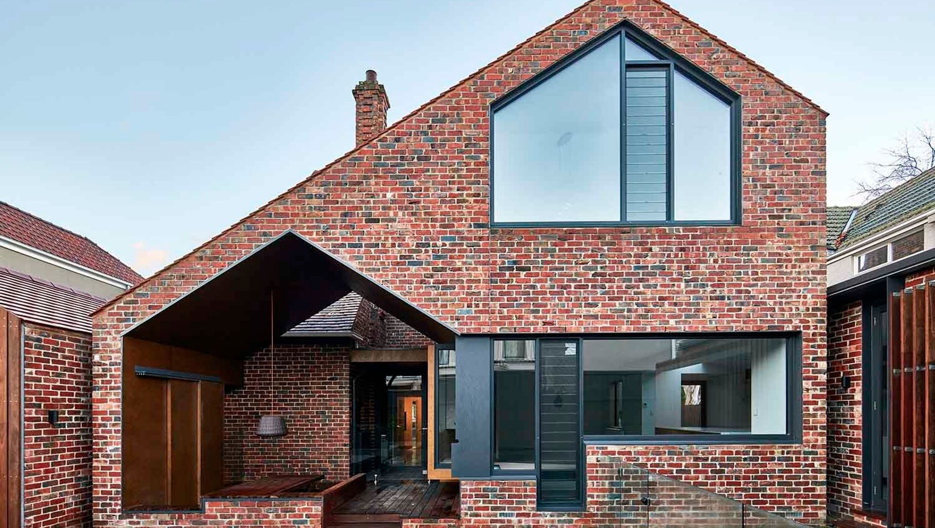 Tudor Revival, Balwyn banner