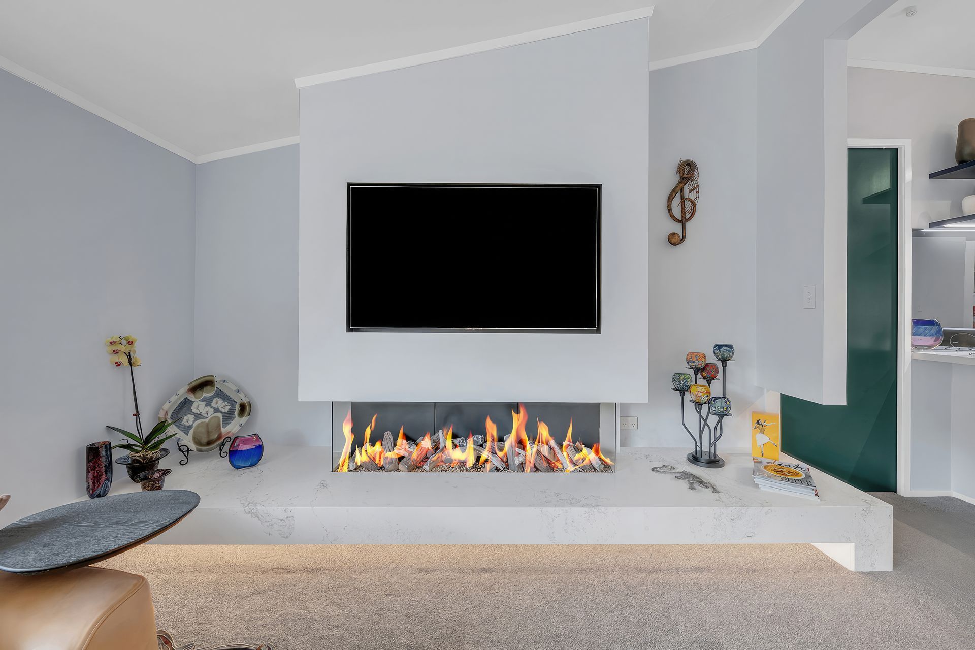 upGallery-Lounge-gas-Fireplace-Beachlands-fix-standard-scale-200x.jpg