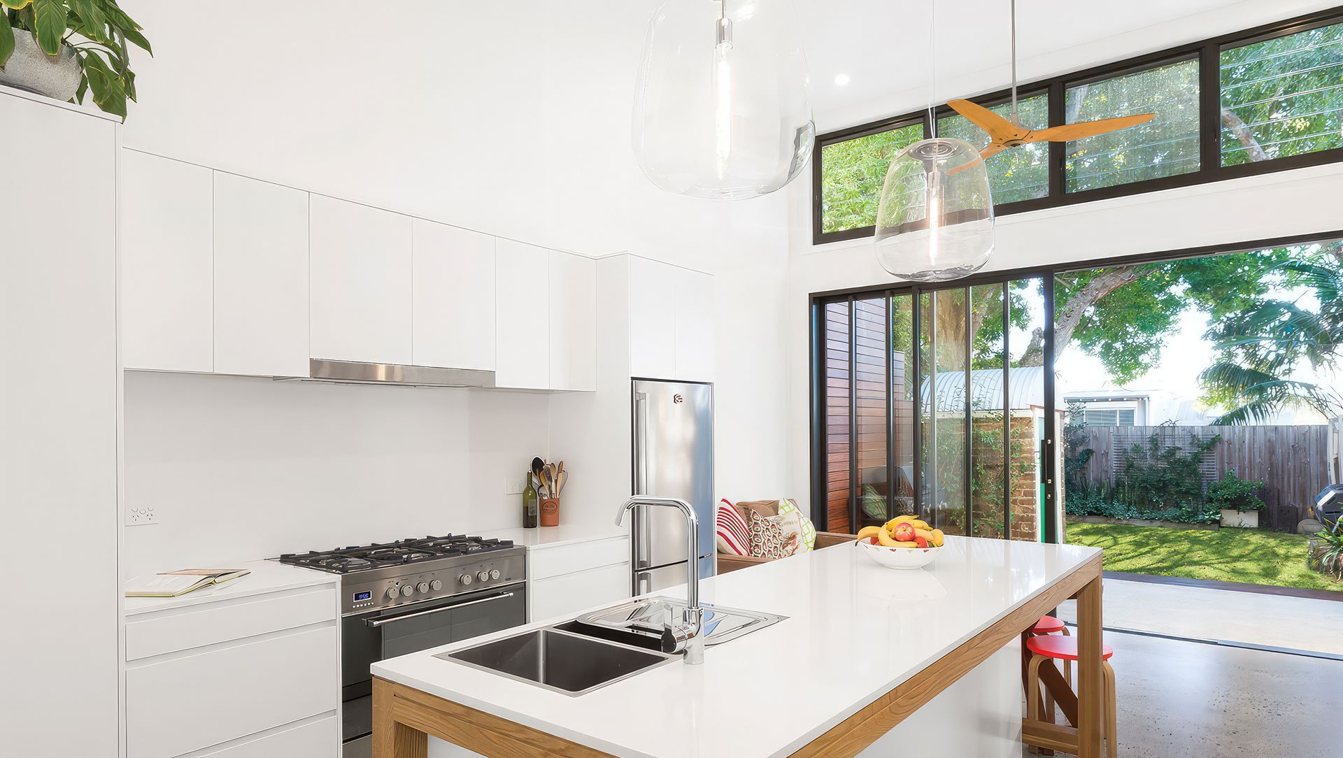 The Rozelle Retreat banner