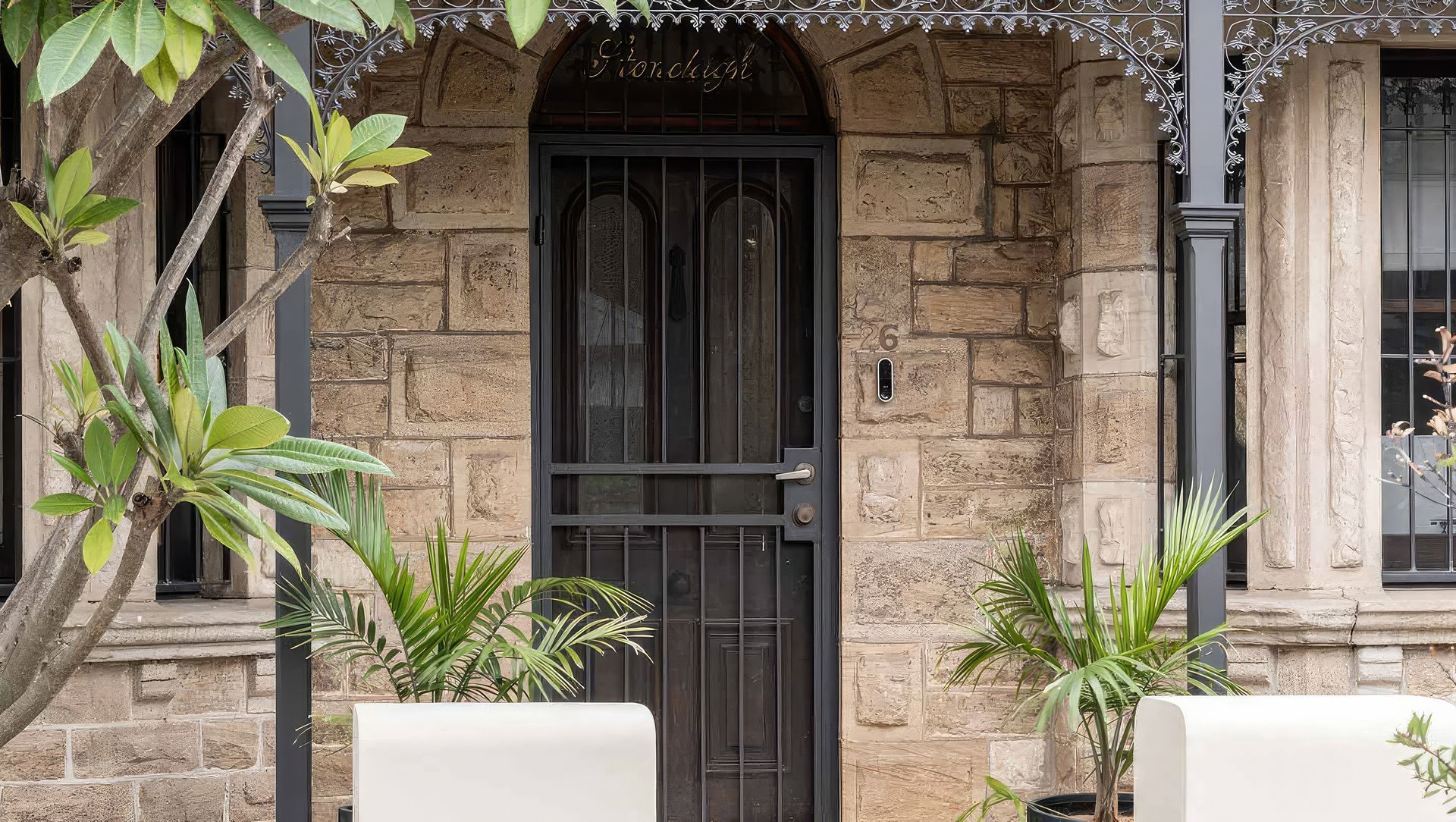 Stylish Stoneleigh banner