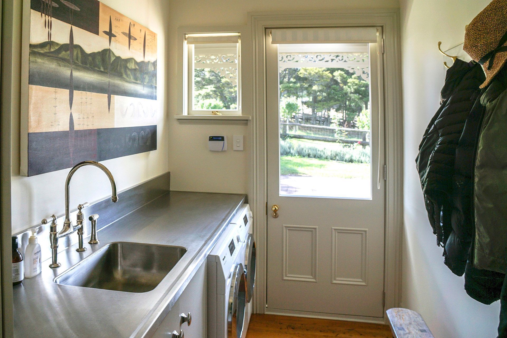 Ormiston Road, Whitford