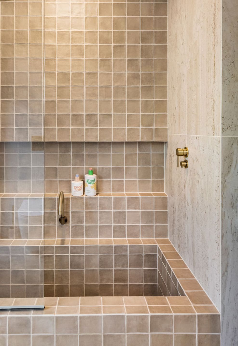 ze-build-bathroom-renovation-vessel-basin-floor-tiles-auckland.jpg