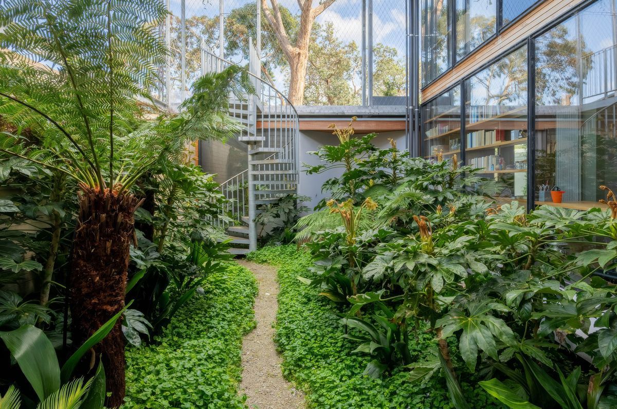 Walkway House