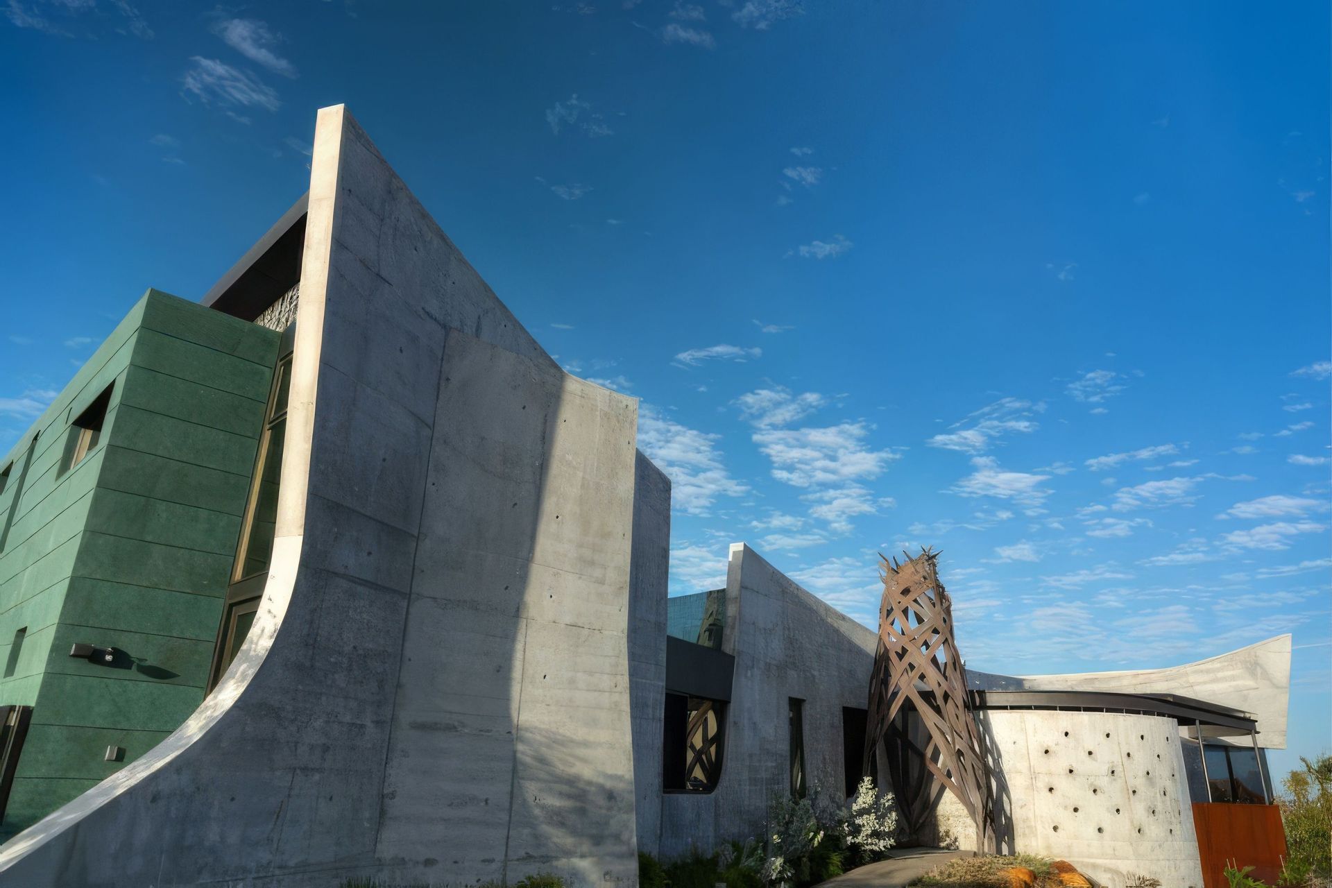 Exterior-corner-RT-Bat-Cave-767x511-upscaled-by-Replicate.jpg