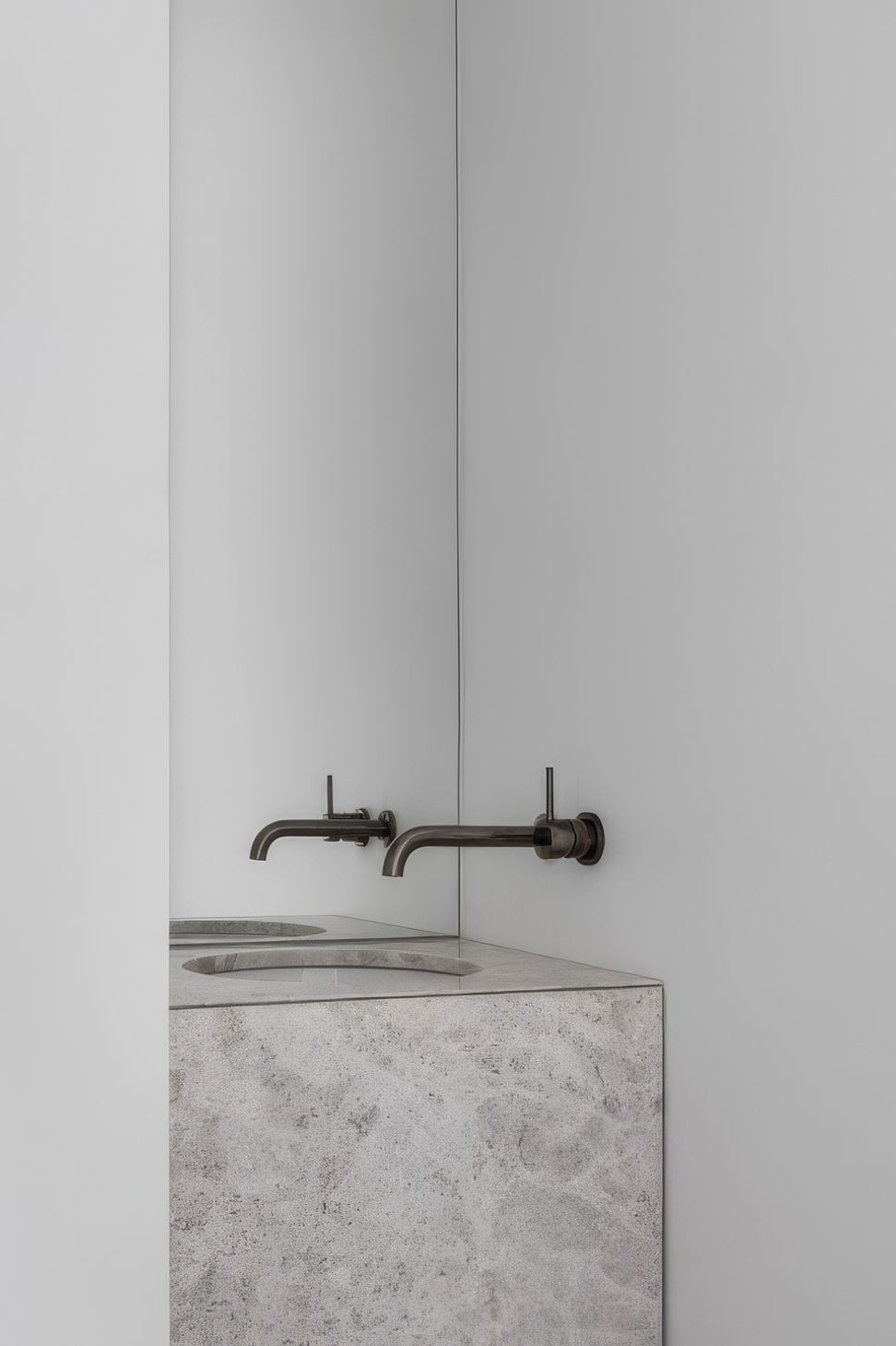WalnutHouseAdamKaneArchitects16-web-480x720-upscaled-by-Replicate.jpg
