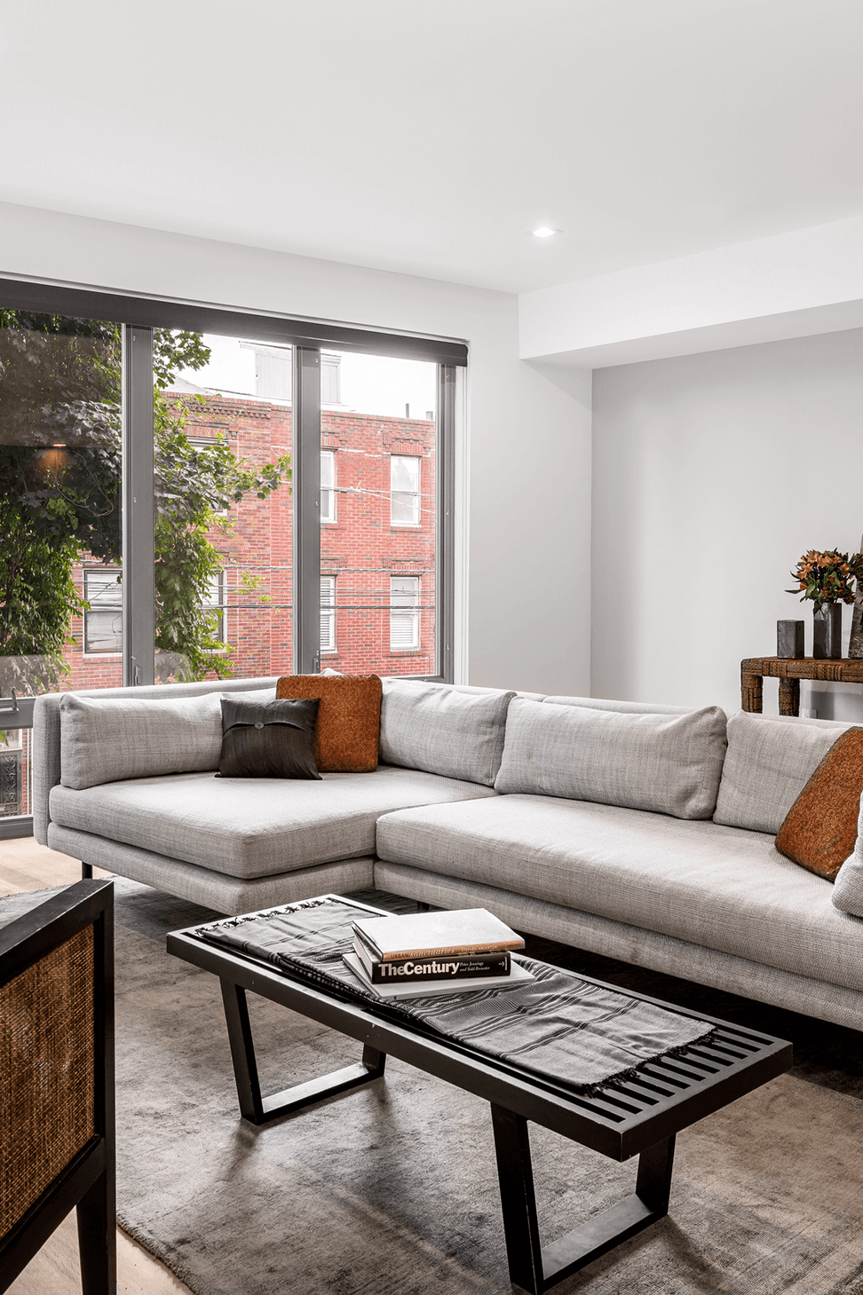 kYd-Bella-Vista-Town-House-08.png