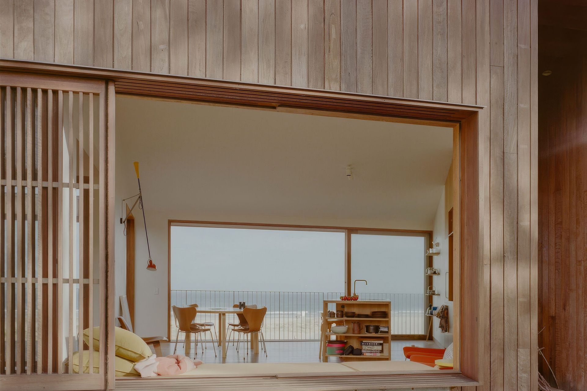 scale-gerroahouse-timclarkstudio-2-1400x1050-upscaled-by-Replicate.jpg
