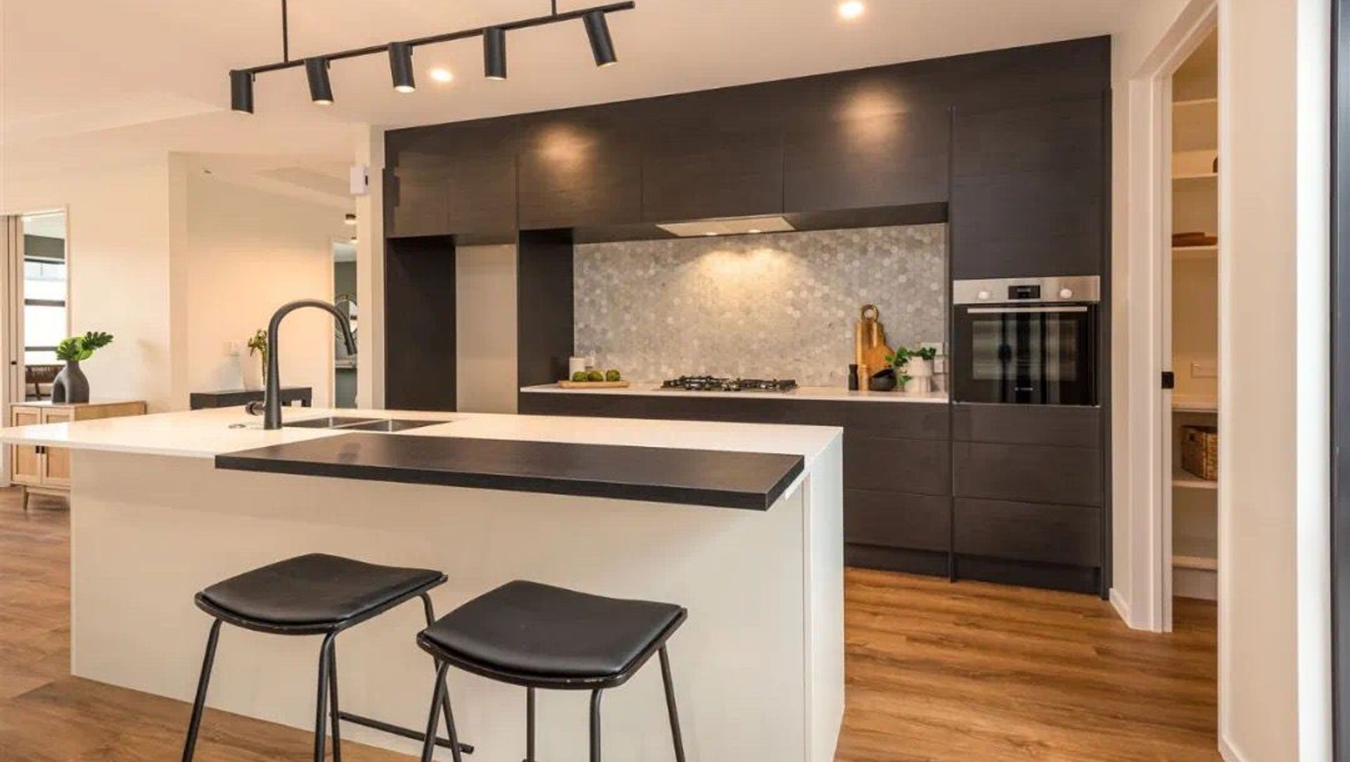 Contrast Kitchen banner