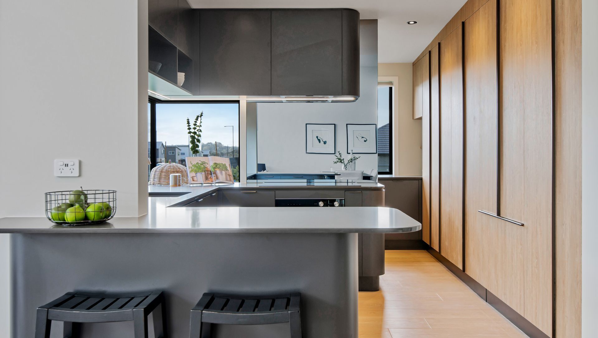 Curved Corners, Auckland banner