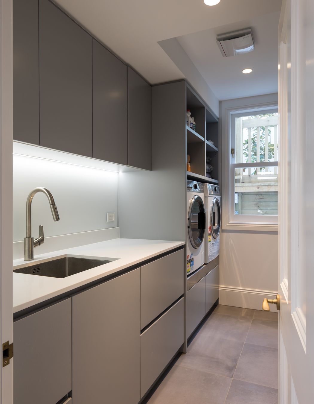 Georgina Street, Freemans Bay, Laundry