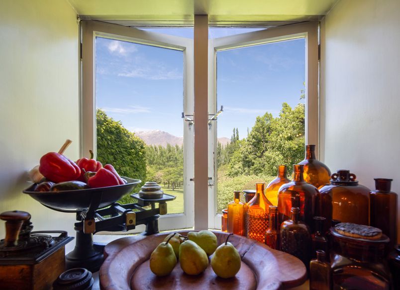 Arrowtown-Lake Hayes Road Home | Historic House