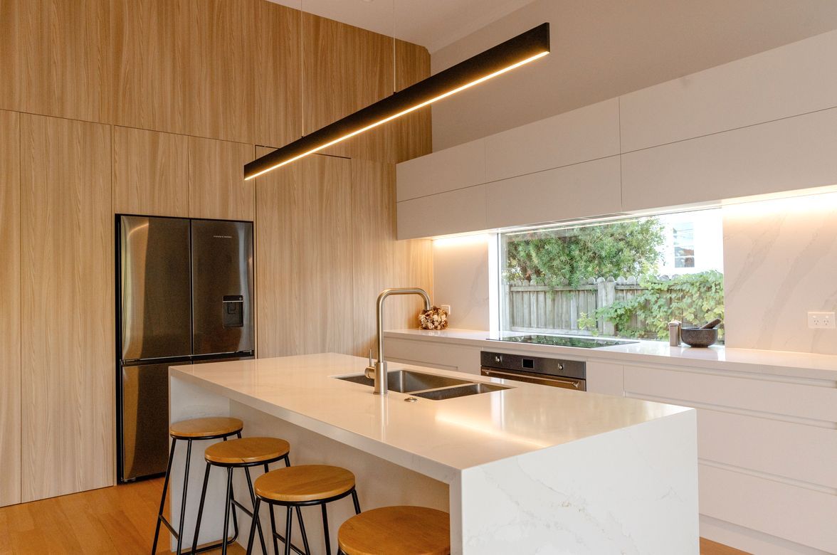 Quintessence on Queen