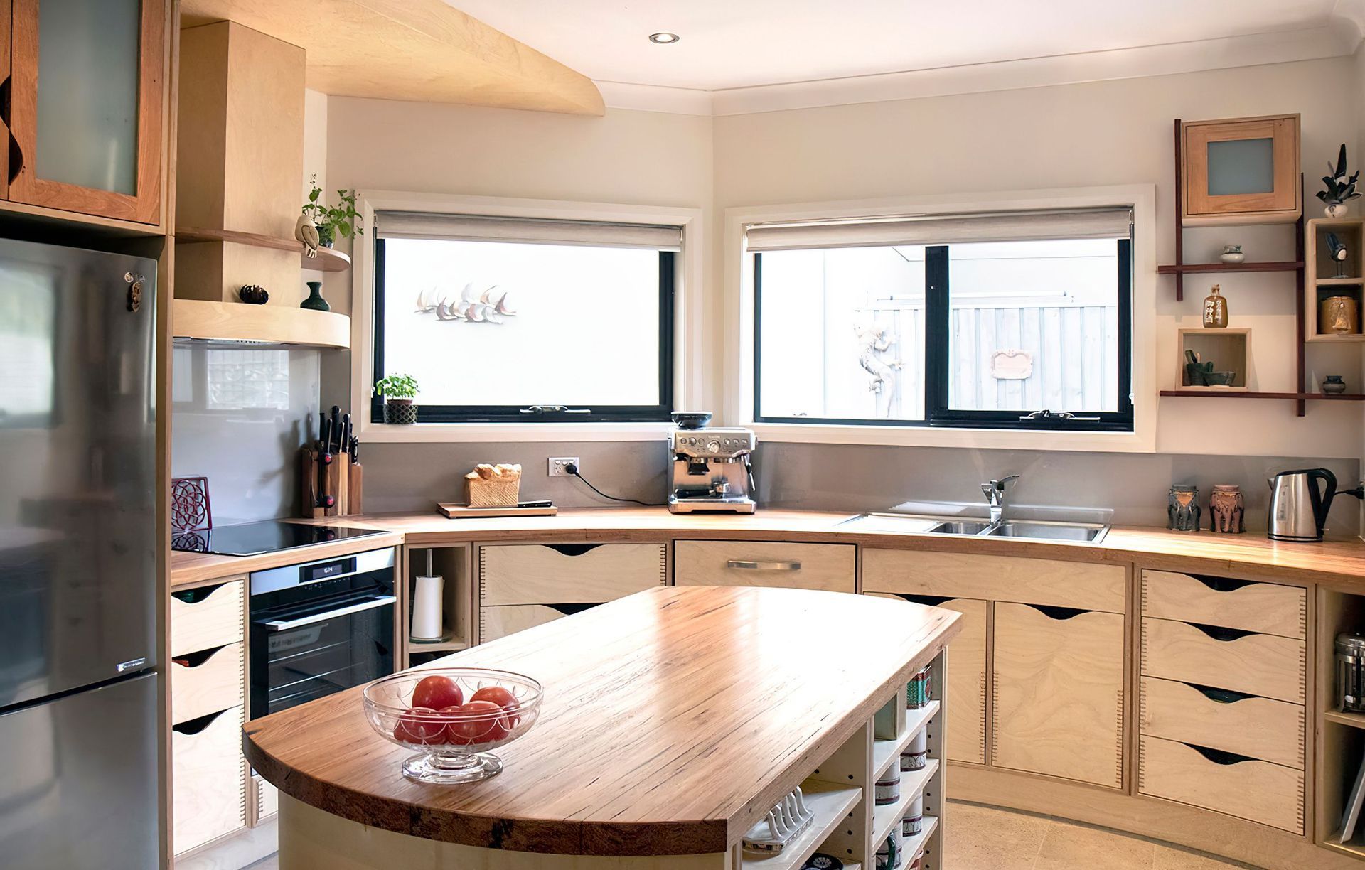 Plywood and Recycled Timber Curved Kitchen