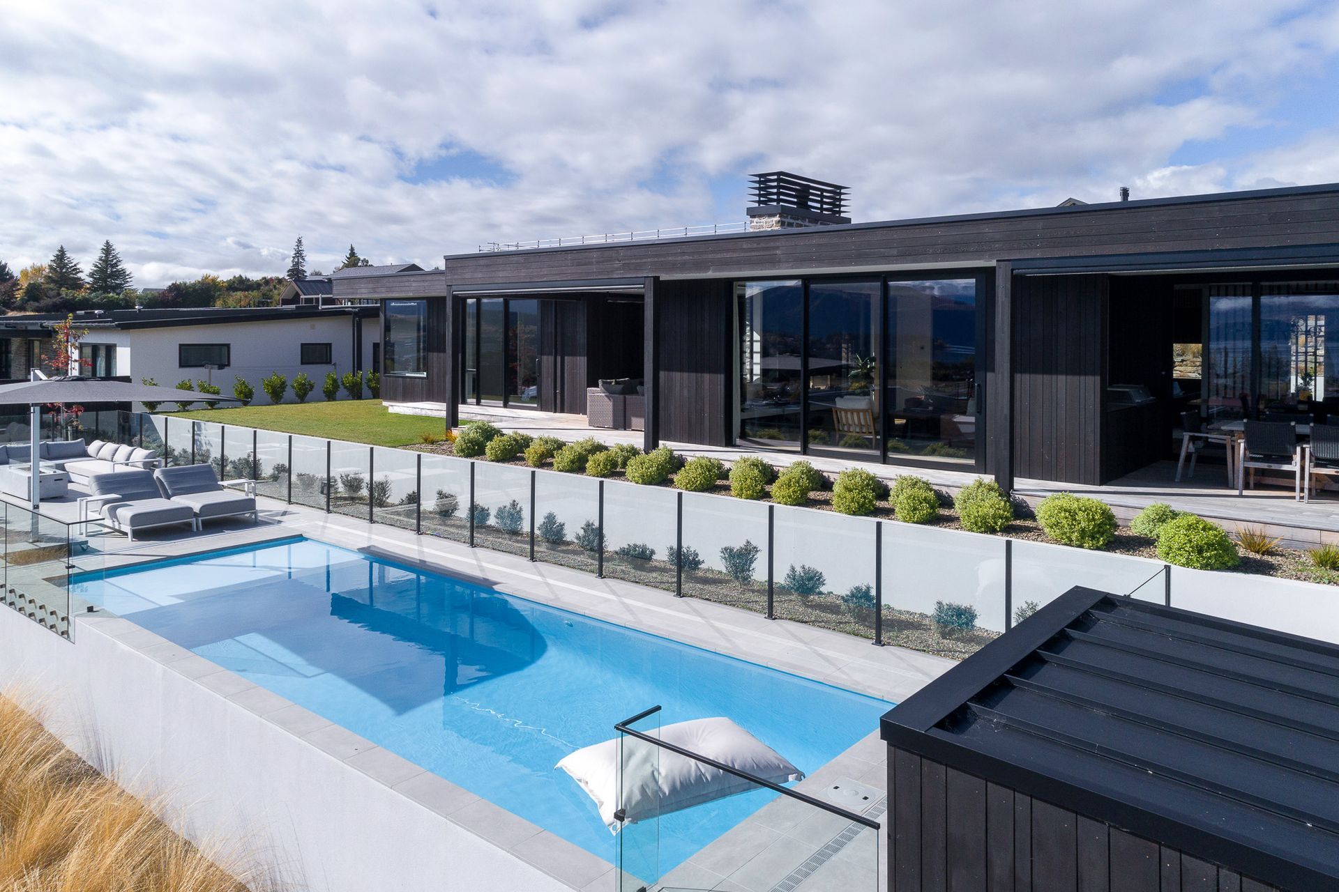 Exterior. Landscaping- by Tim at The Landscaper Wanaka.