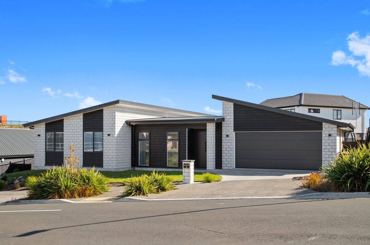 Suburban Indoor/Outdoor Living