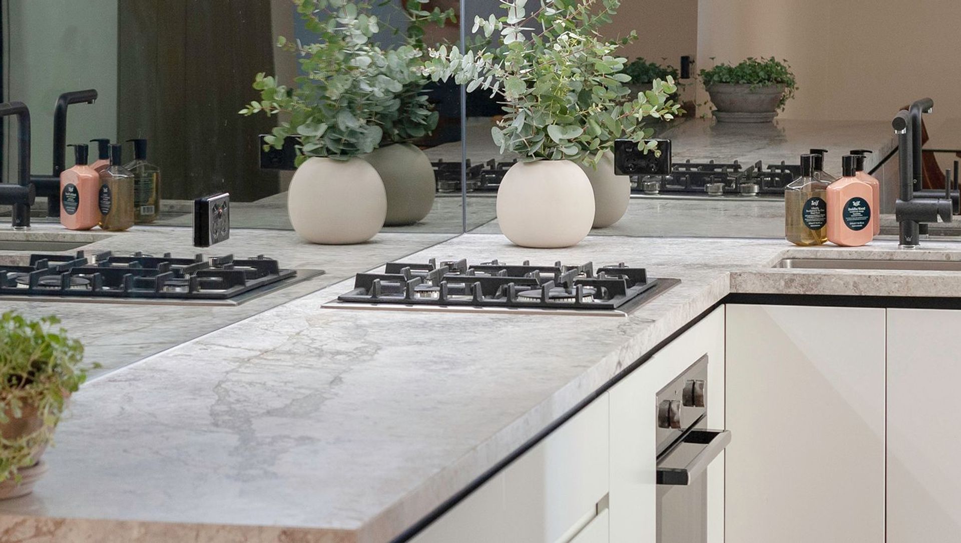 Contemporary Limestone Kitchen, Waterloo banner