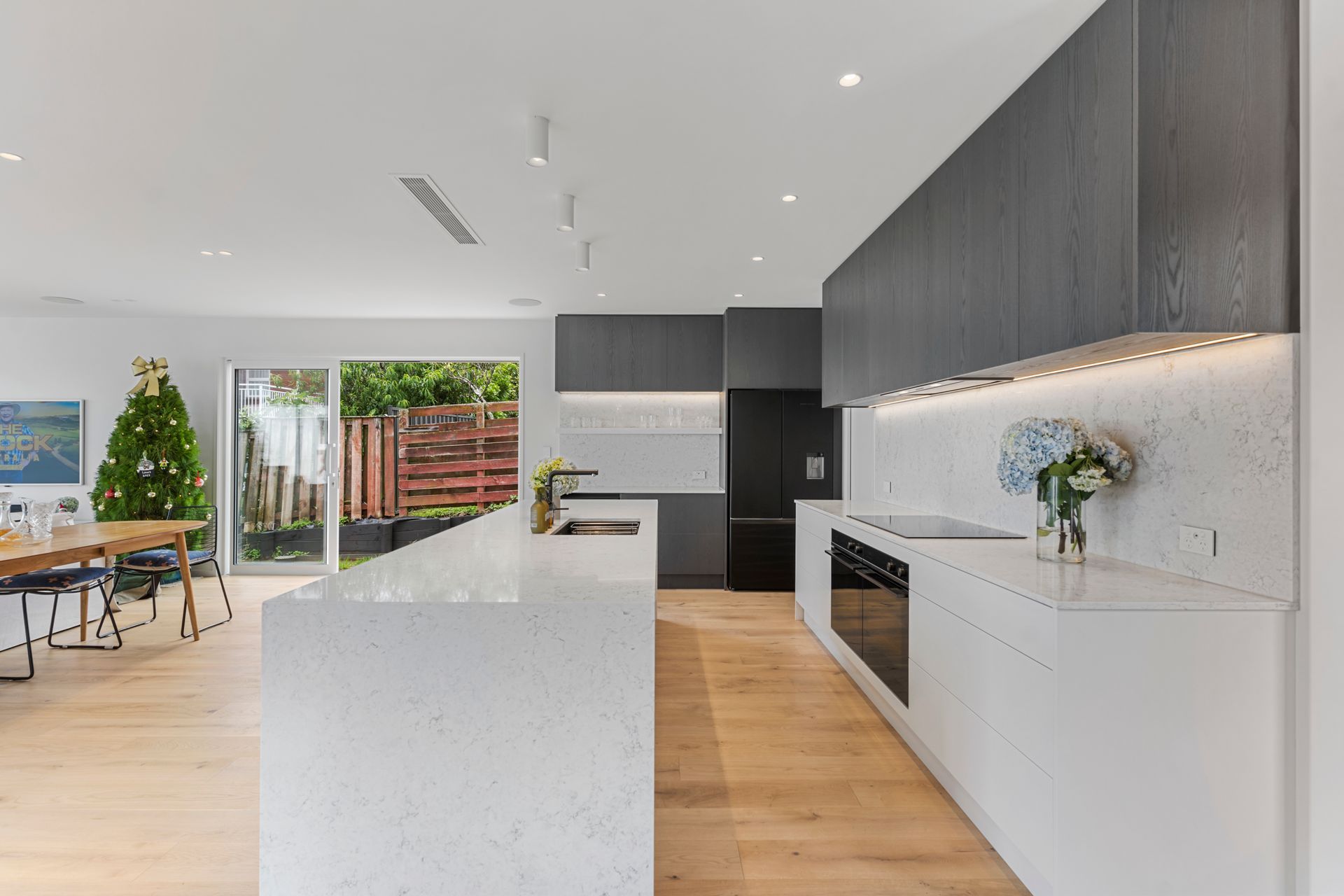 Northcote Kitchen - Mineral Triba Veneer