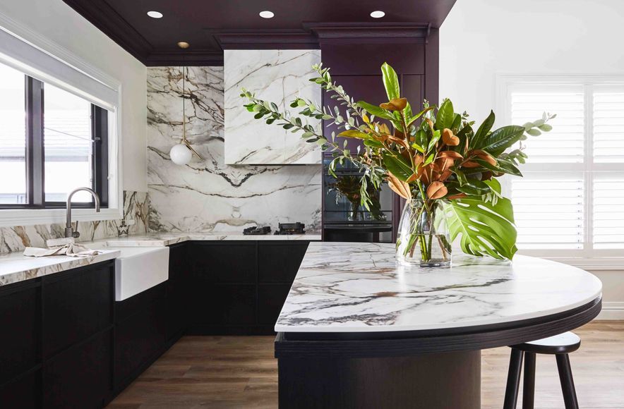 Organic beauty for a sophisticated kitchen