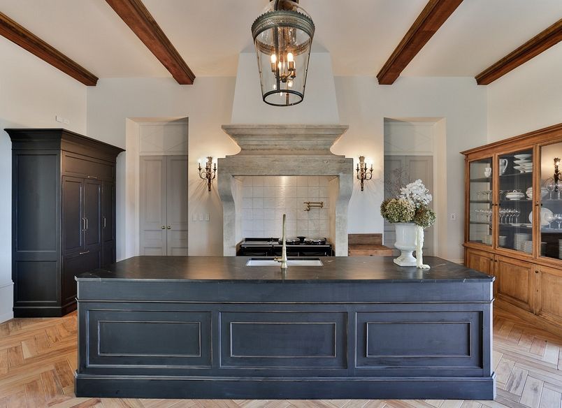 Grand Traditional Kitchen Project