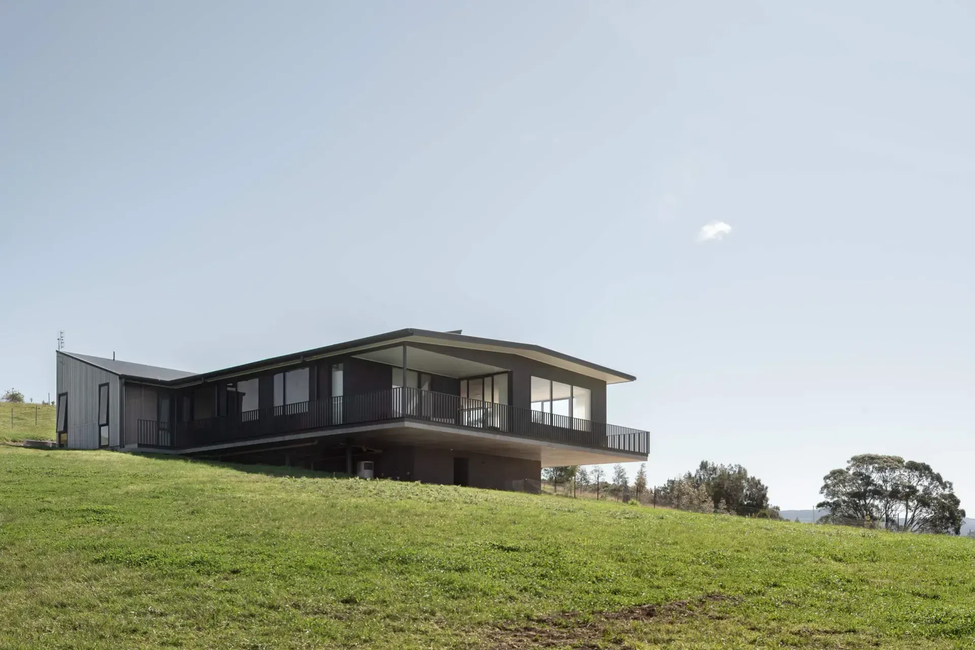 elevated-structure-resilience-architecture-photo-and-film-nsw.webp