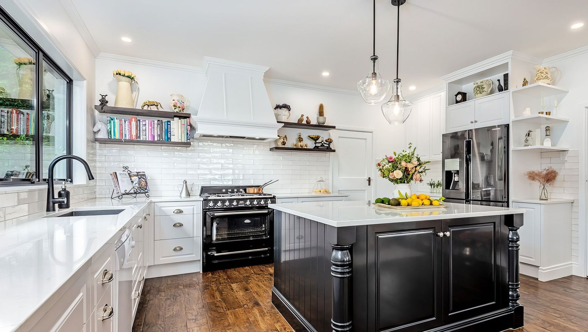 Farmhouse Kitchen at its Finest banner