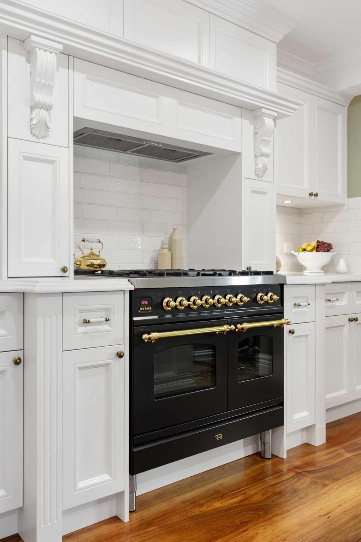 kitchen-design-dulux-polyurethane-ilve-cooker-shaker-french-provincial-premier-kitchens-sydney-12-1084x1626.jpg