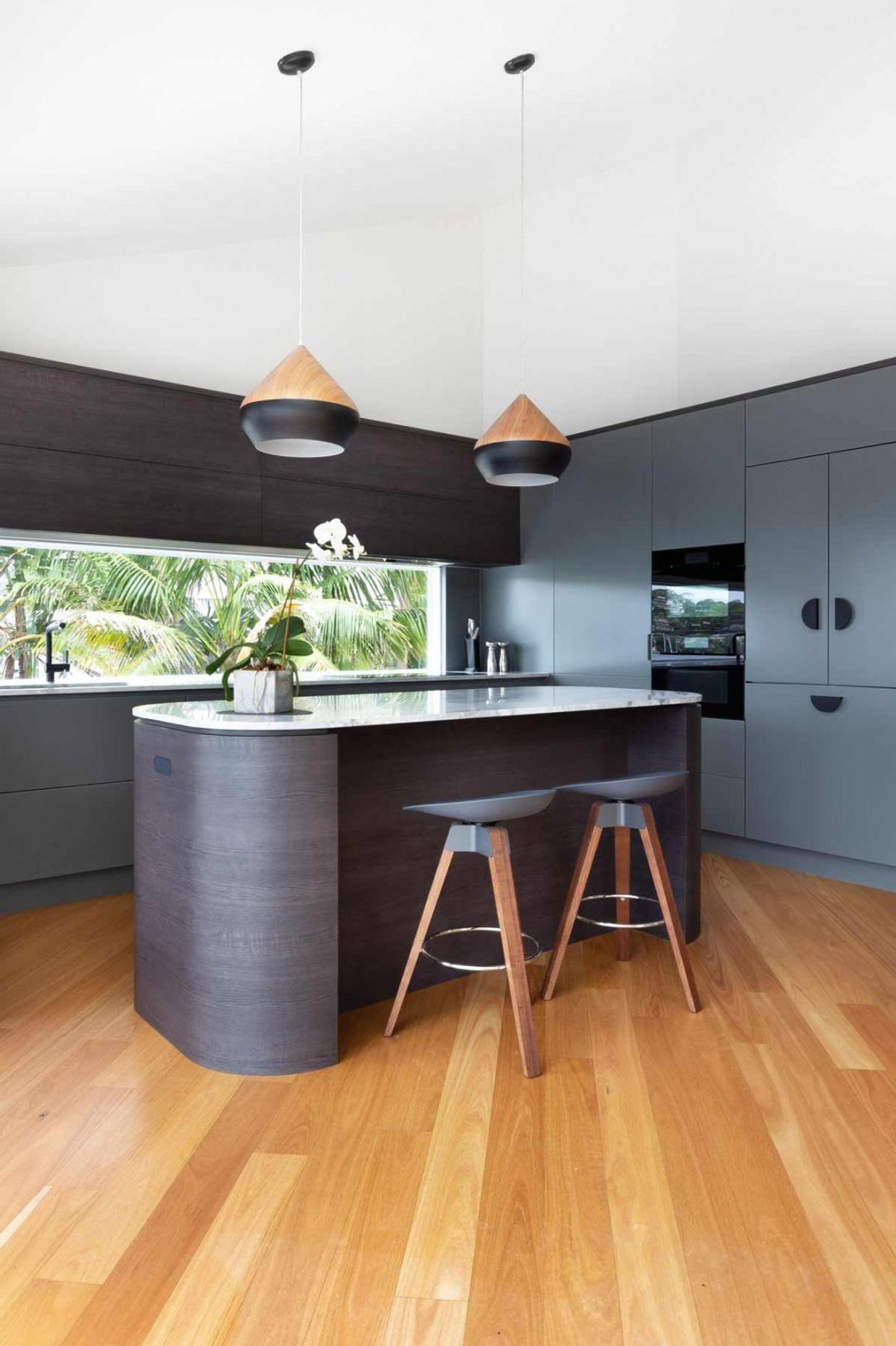 kitchen-design-sydney-luxury-miele-curved-island-benchtop-premier-kitchens-4-1084x1626.jpg