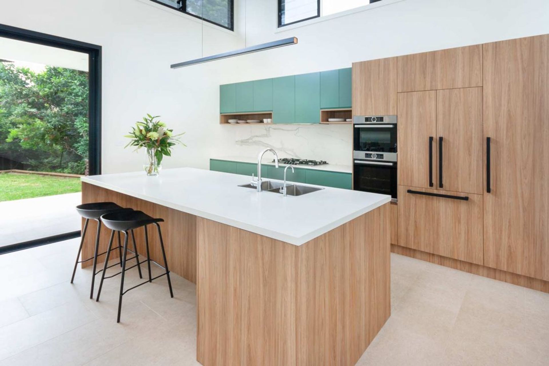 kitchen-design-sydney-modern-bosch-fisher-paykel-green-timber-premier-kitchens-02-1084x723.jpg