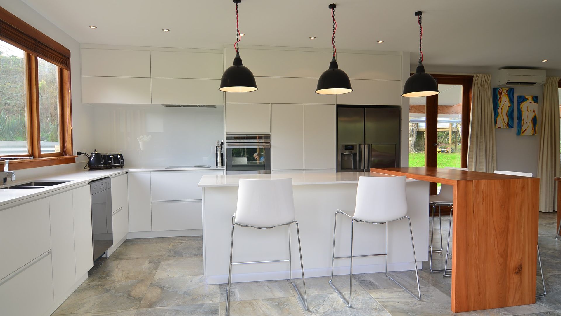 Modern Farmhouse Kitchen banner