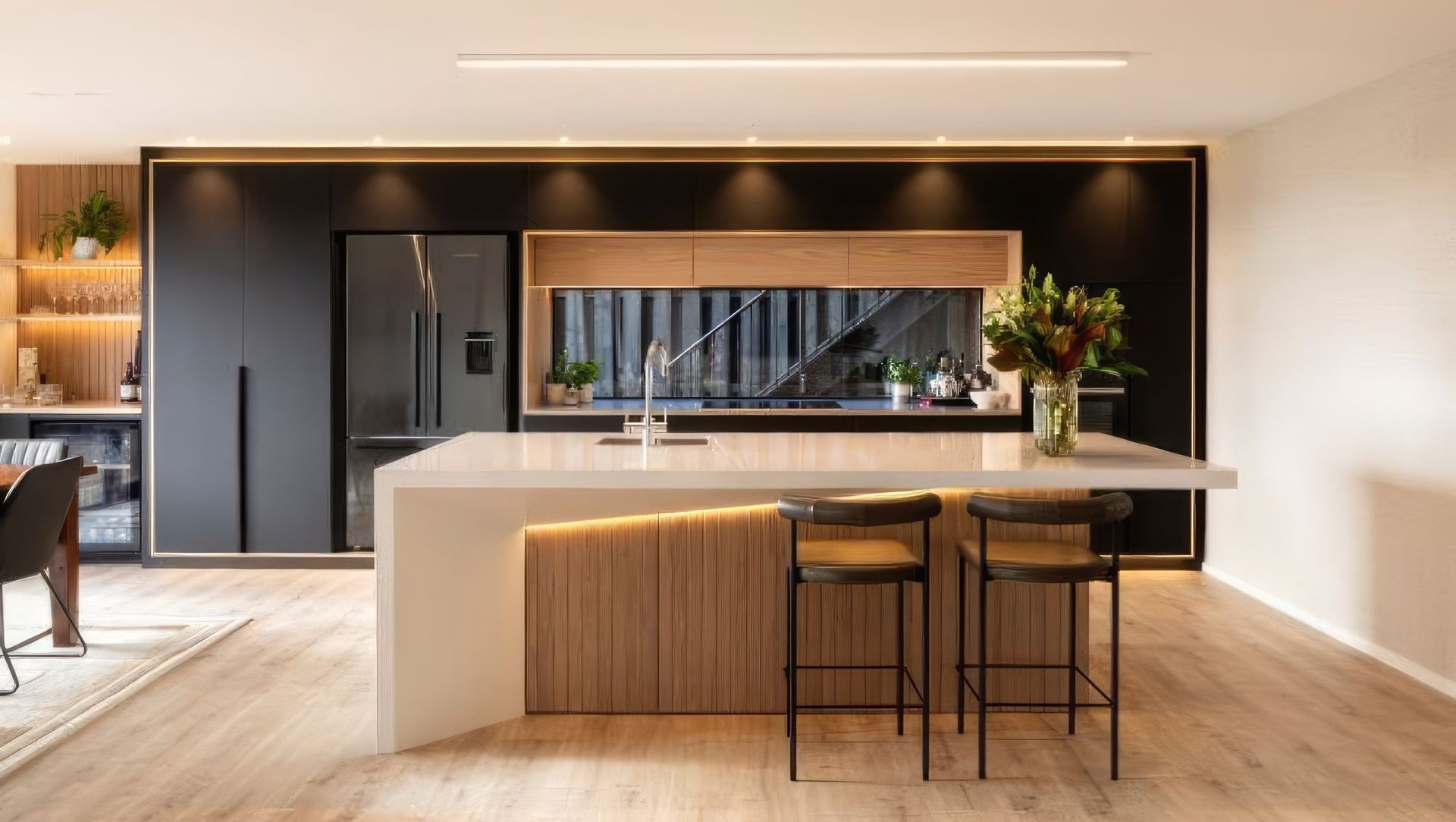 Eternal Statuario banner