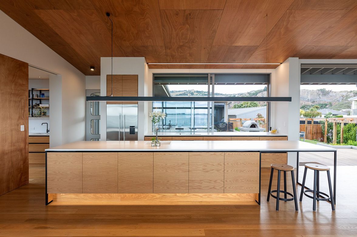 AWARD WINNING KITCHEN Estuary Ship house