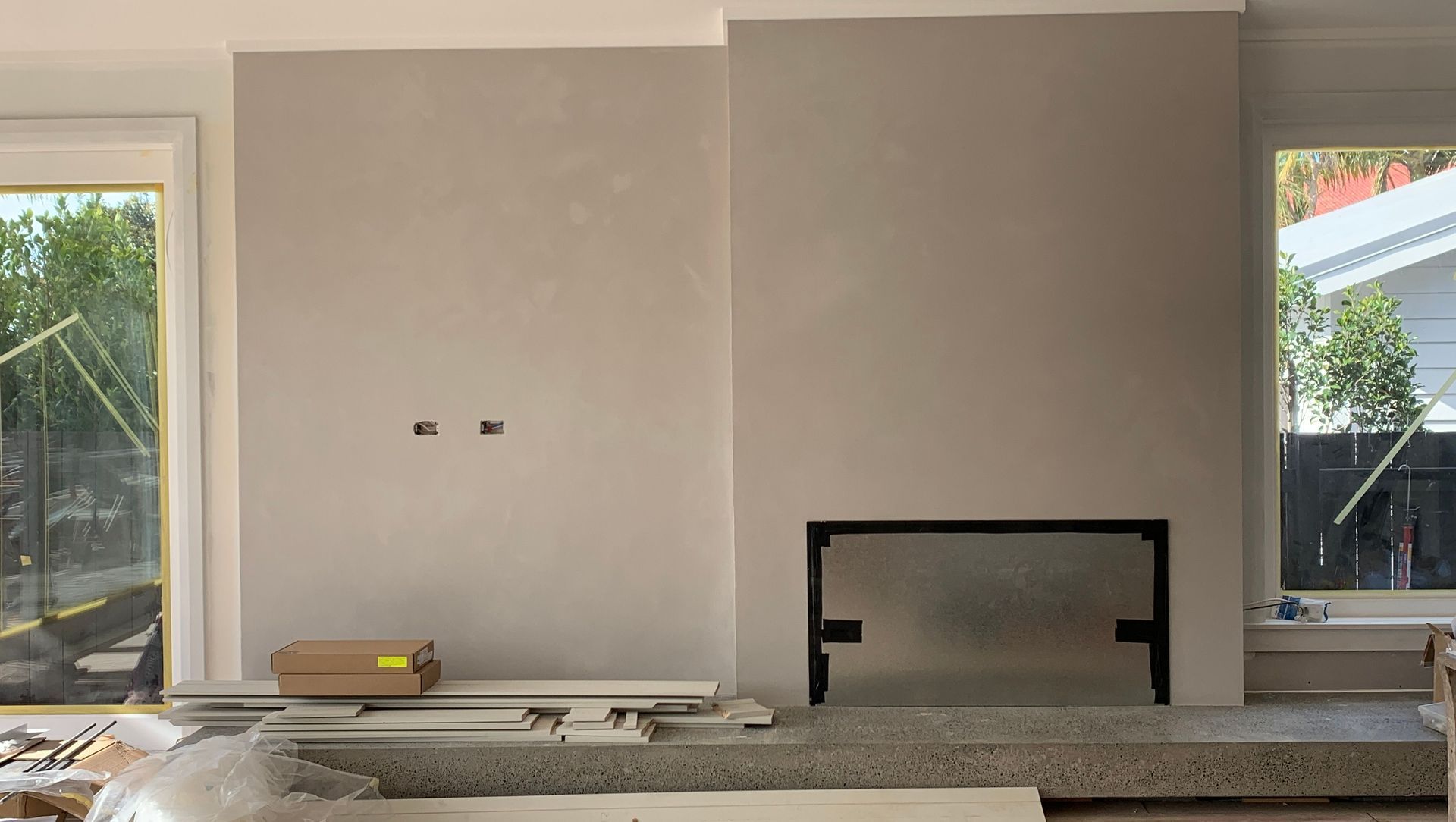 Fireplace & Splashback - Venetian plaster banner