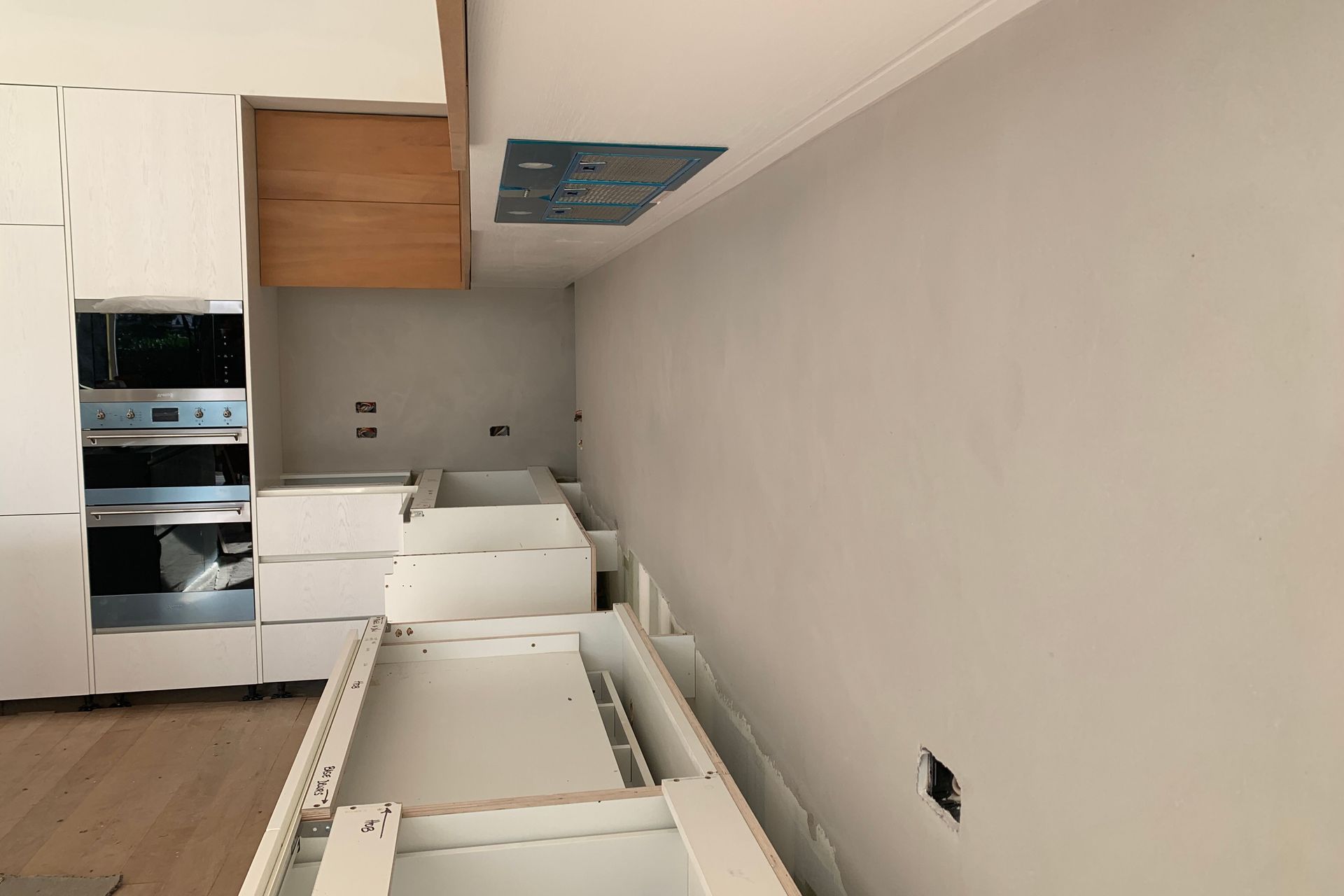 Fireplace &amp; Splashback - Venetian plaster