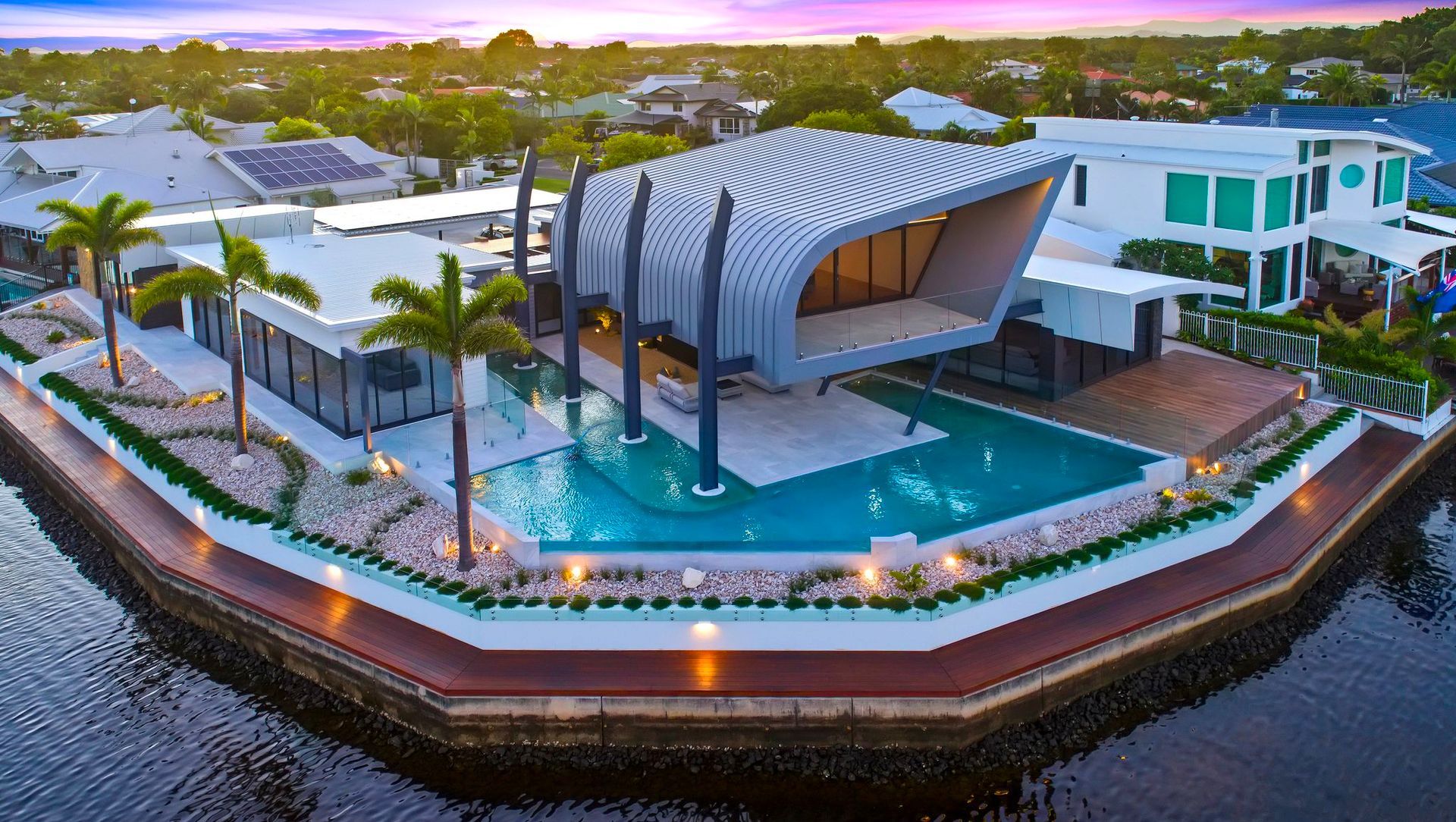 The Pod Pelican Waters banner