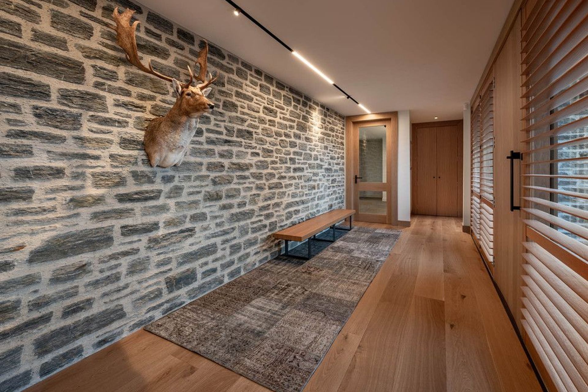 Aubrey Road, lakeside house.