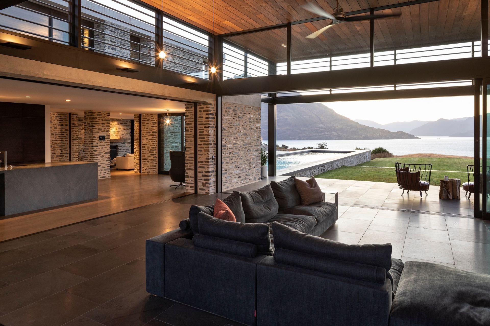 4852-Jacks-Retreat-Whitaker-Architects-Devitt-35-ap-compressed.jpg