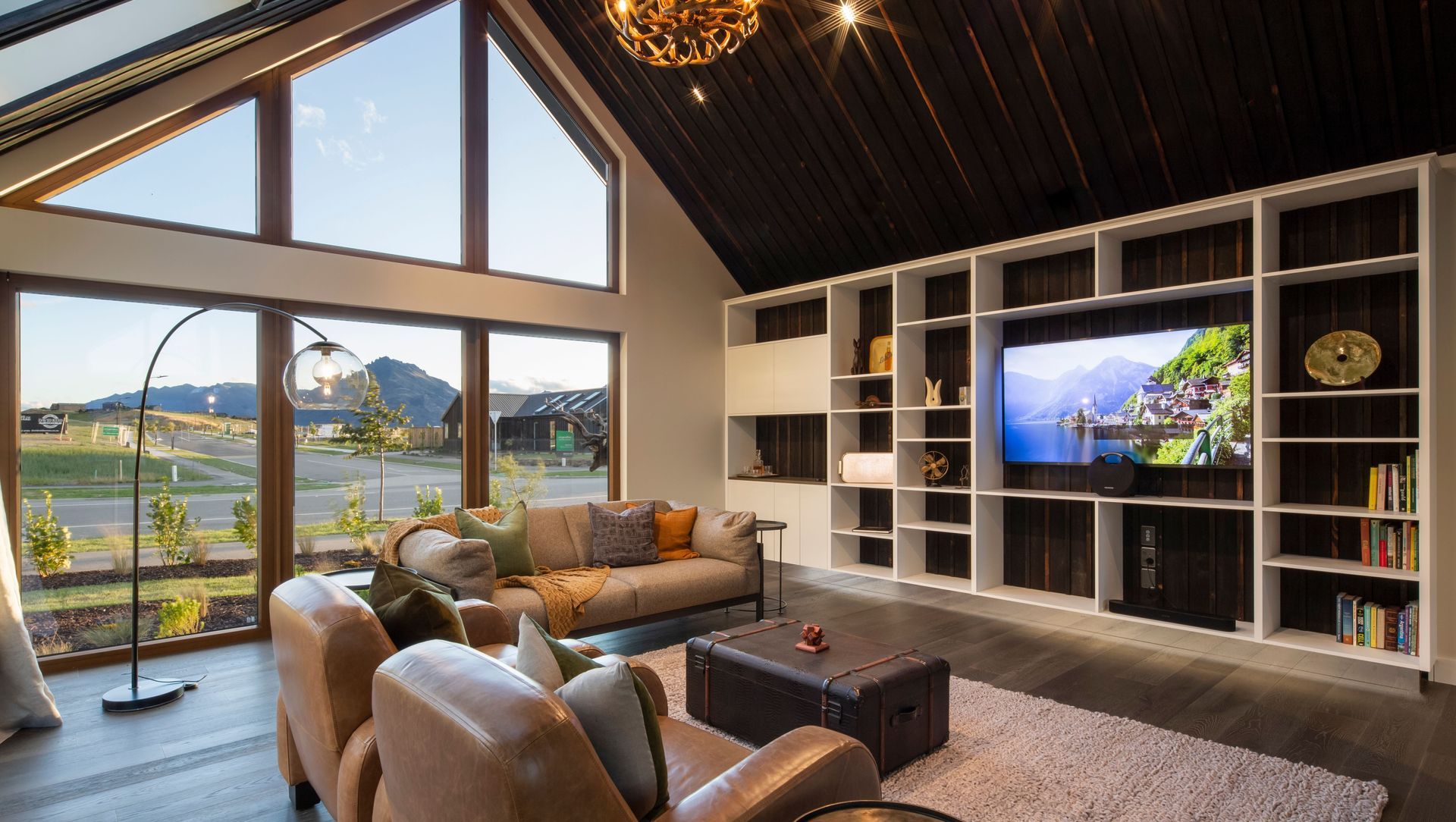 David Reid Hanley’s Farm Show Home banner