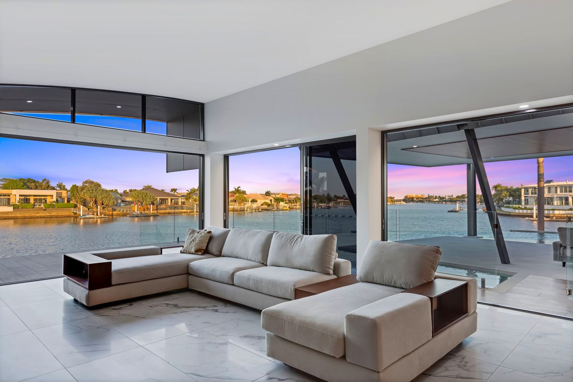 The pod Pelican Waters